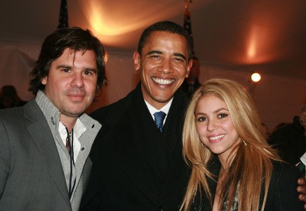 Antonio_de_la_Rúa,_Barack_Obama,_&_Shakira_(2009-02-02)