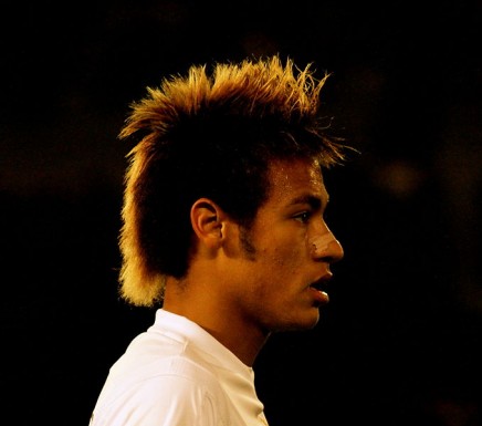 679px-Neymar_2011_FIFA_Club_World_Cup_Final_